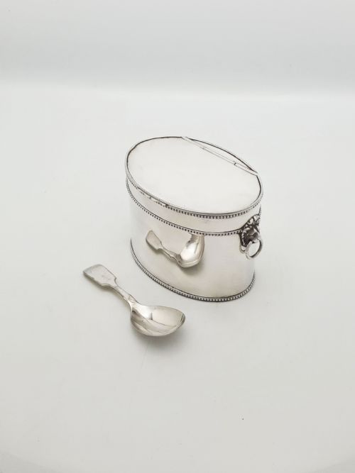 ANTIQUE EDWARDIAN TEA CADDY WITH LION MASK HANDLES AND SPOON CIRCA 1905 - ADDITIONAL PHOTO 1