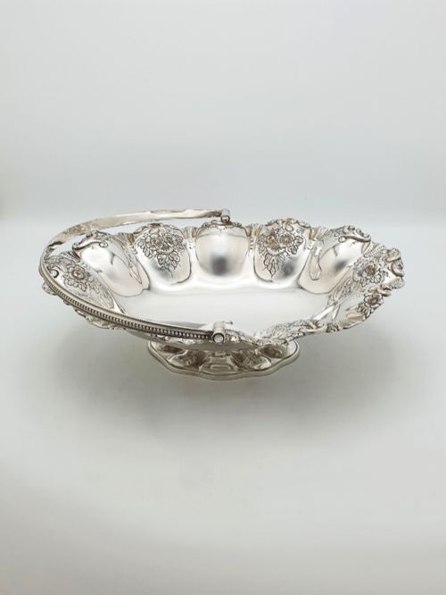 ANTIQUE EDWARDIAN SILVER PLATED BASKET WITH FLORAL REPOUSS RIM CIRCA 1905 - ADDITIONAL PHOTO 5