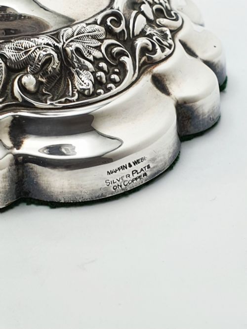 NICE PAIR OF MAPPIN WEBB SILVER PLATED CANDLESTICKS CIRCA 1920 - ADDITIONAL PHOTO 5