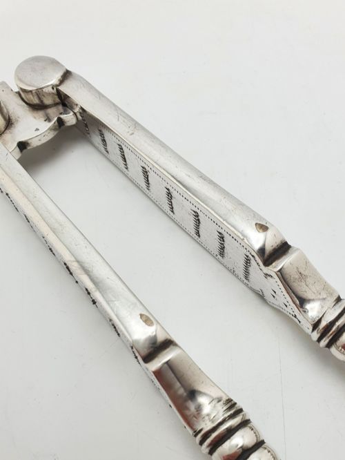 ANTIQUE VICTORIAN SILVER PLATED LOBSTER CRACKERS CIRCA 1890 - ADDITIONAL PHOTO 4