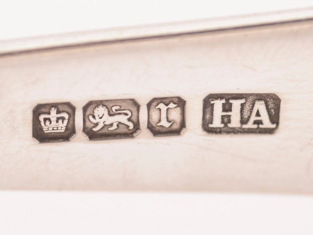 Edwardian Silver Serving Tongs, Sheffield 1909 View IV