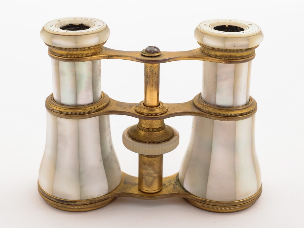 Pair of French Mother of Pear Opera Glasses, Circa 1900 View III
