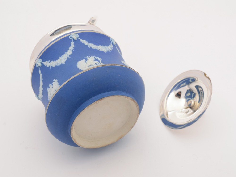 China Wedgwood Biscuit Barrel, Circa 1905 View III