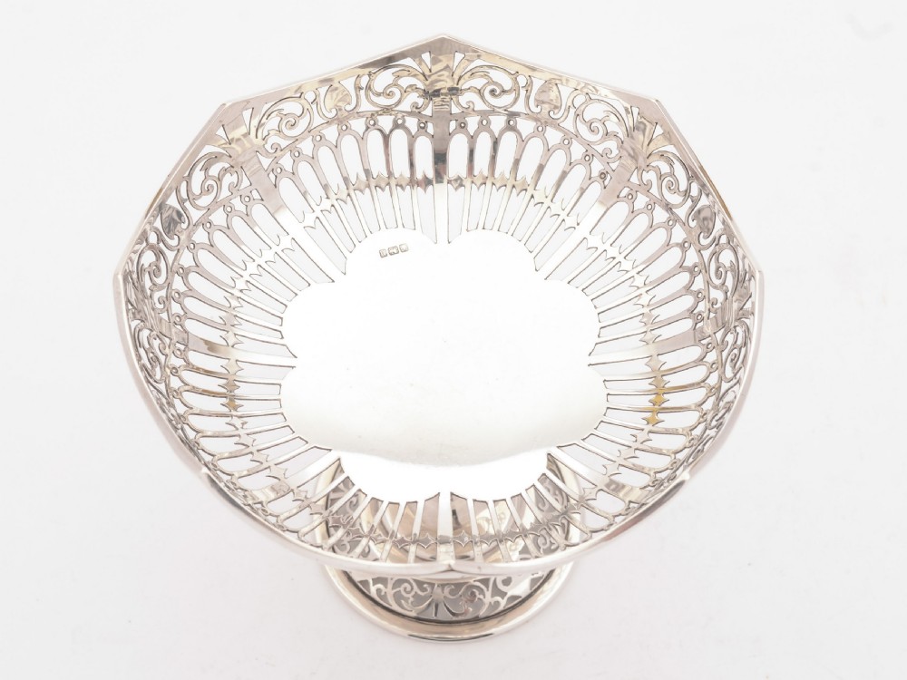 Gorgeous Silver Tazza, Sheffield 1913 View III