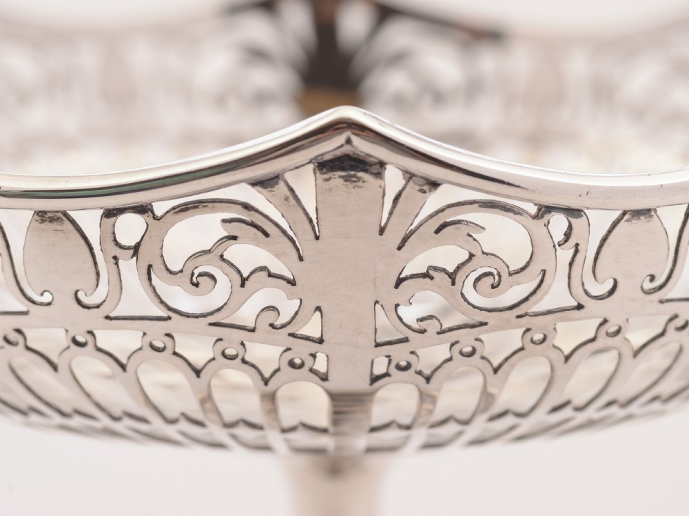Gorgeous Silver Tazza, Sheffield 1913 View VIII