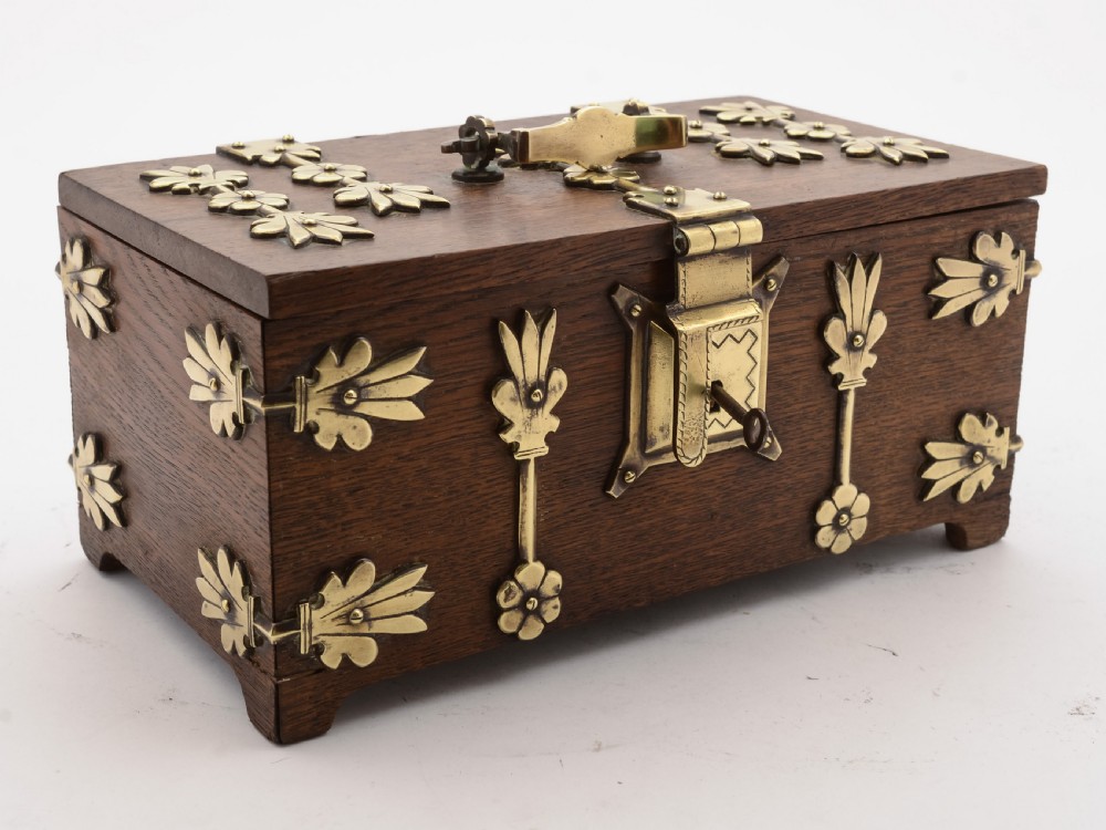 Stunning Victorian Oak and Brass Cigar Box, Circa 1890 View II