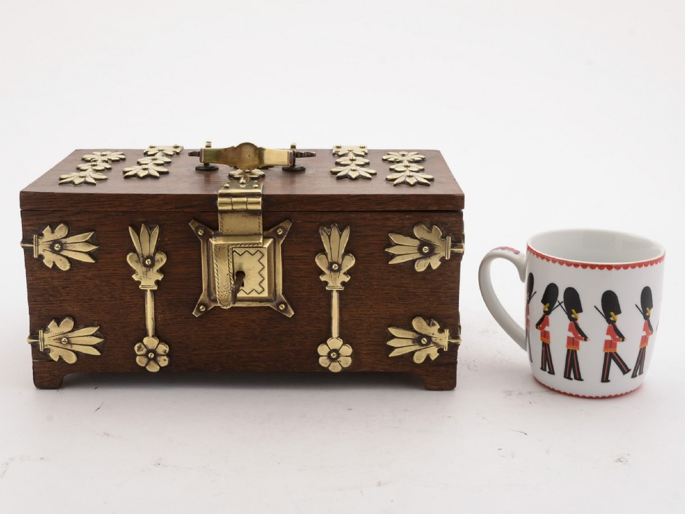 Stunning Victorian Oak and Brass Cigar Box, Circa 1890 View III