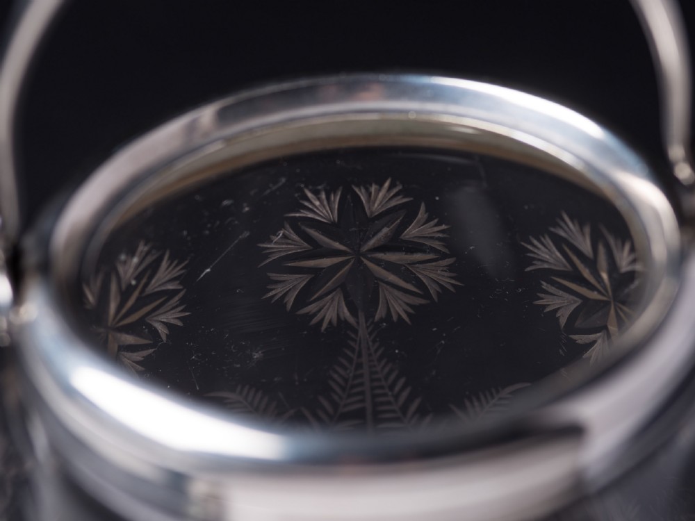 Lovely Victorian Etched Glass Biscuit Barrel, Circa 1890 View II