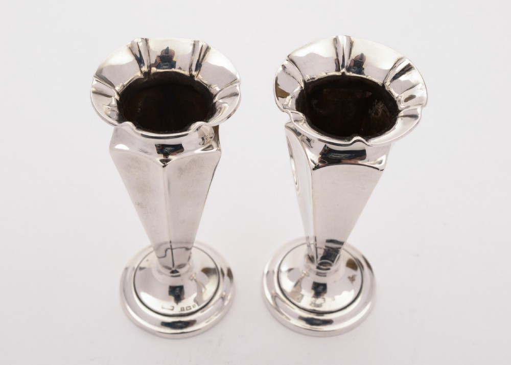 Lovely Pair of Edwardian Silver Posey Vases, Birmingham 1901 View IV