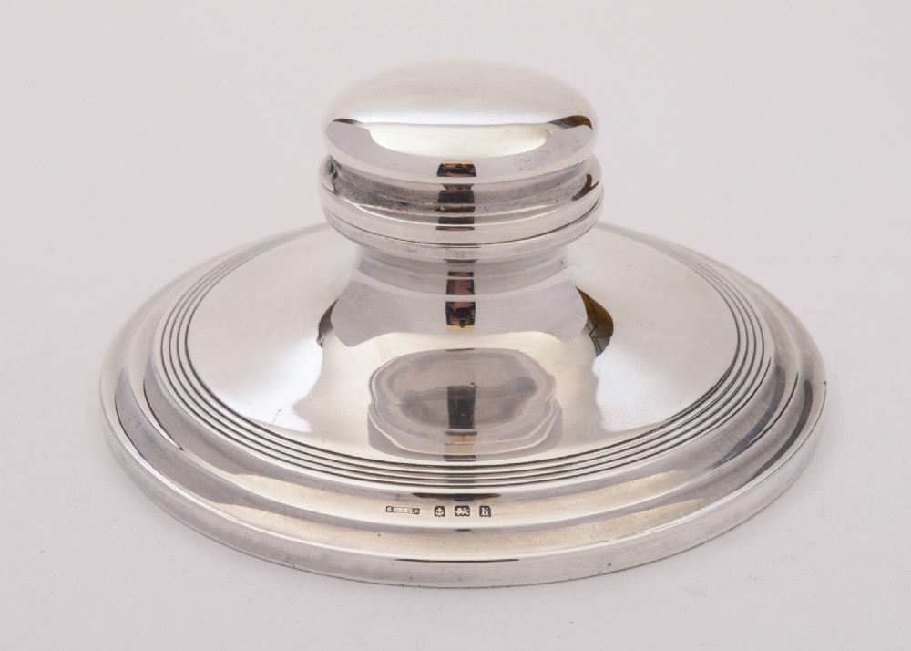 Fabulous Edwardian Silver Capstain ink Pot, 1907
