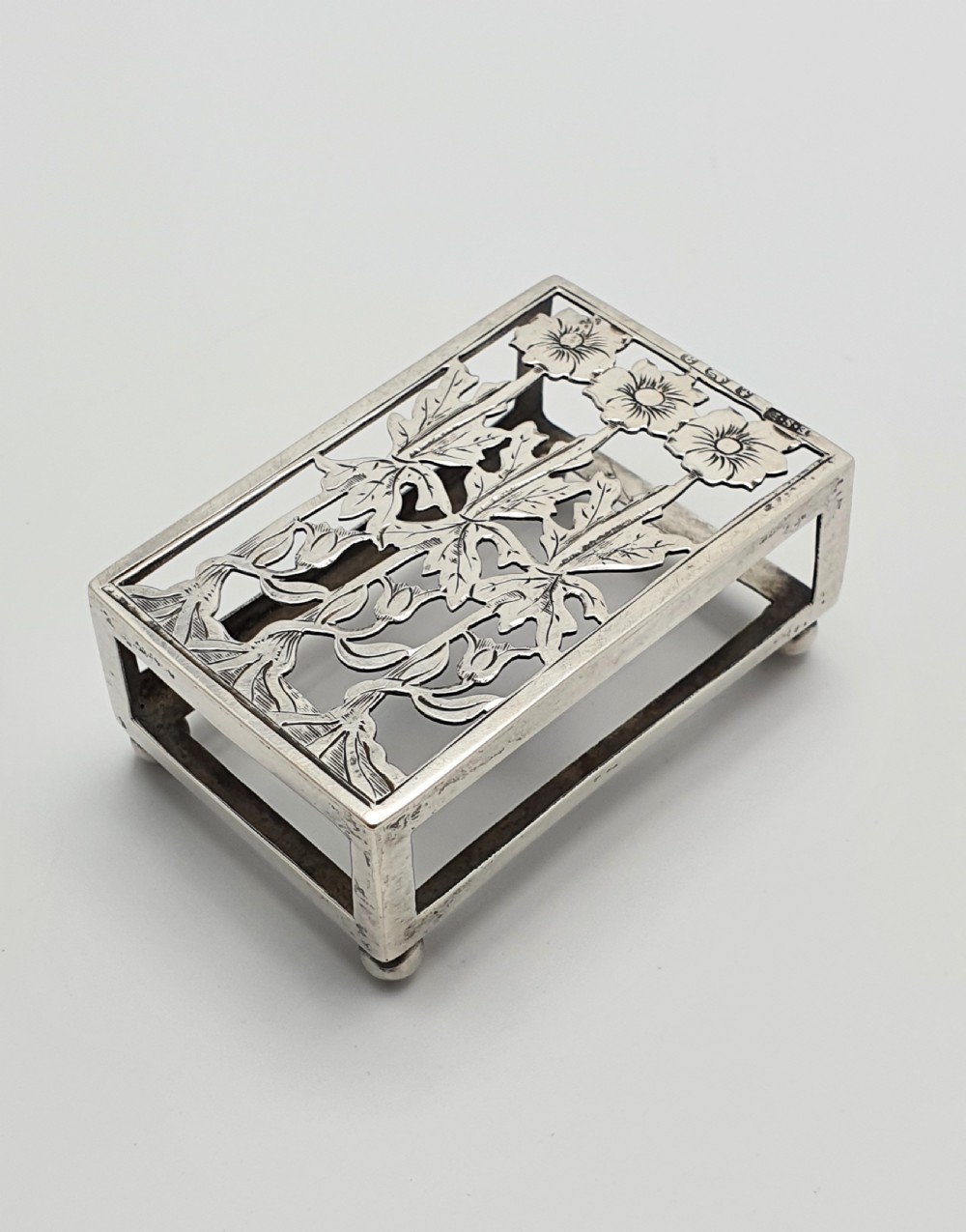 Pretty Victorian Silver Matchbox Holder – English Antique - 1900 View III