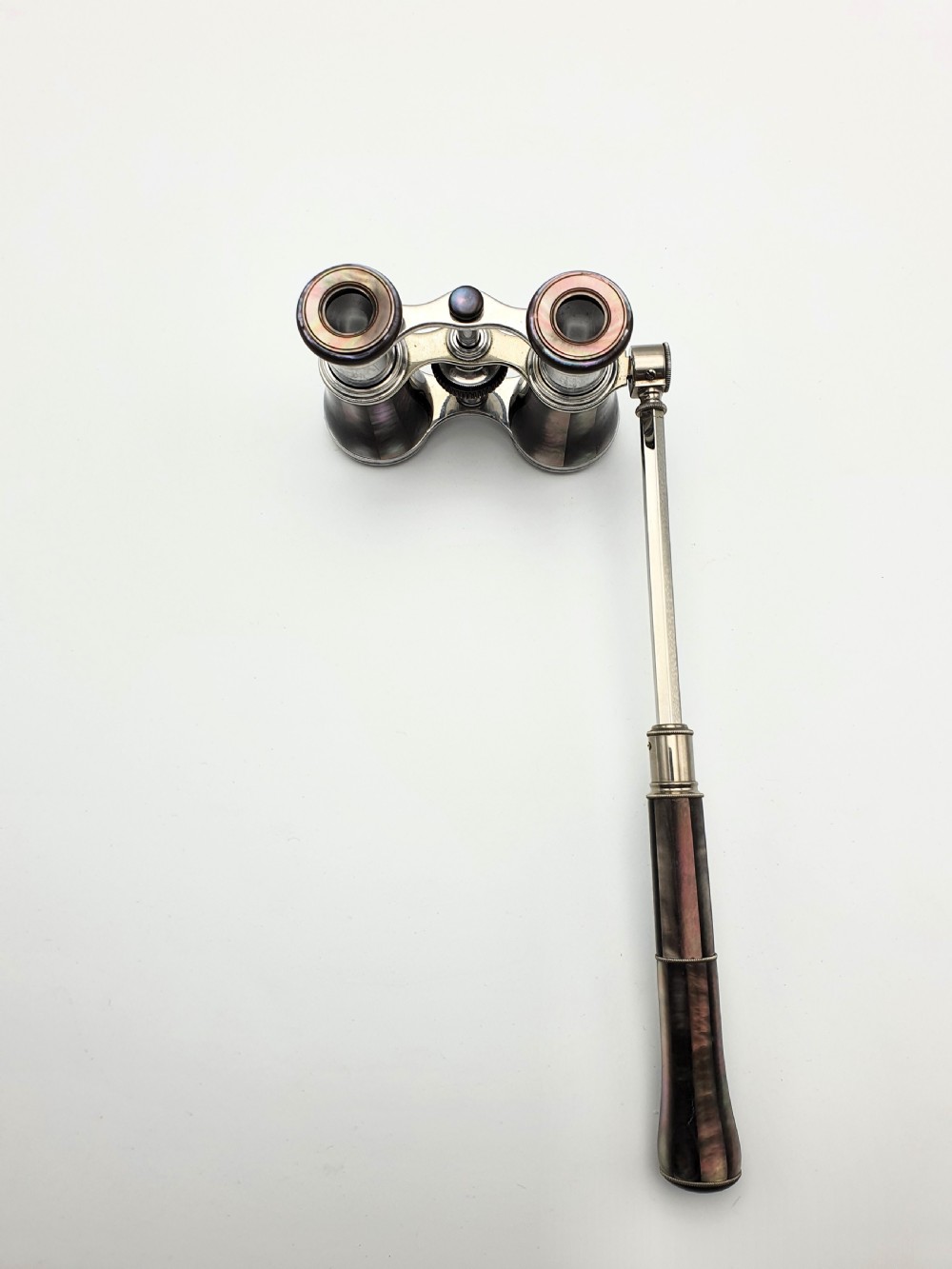 Stylish Aluminium and Mother of Pearl Extending Opera Glasses – circa 1920 View VI