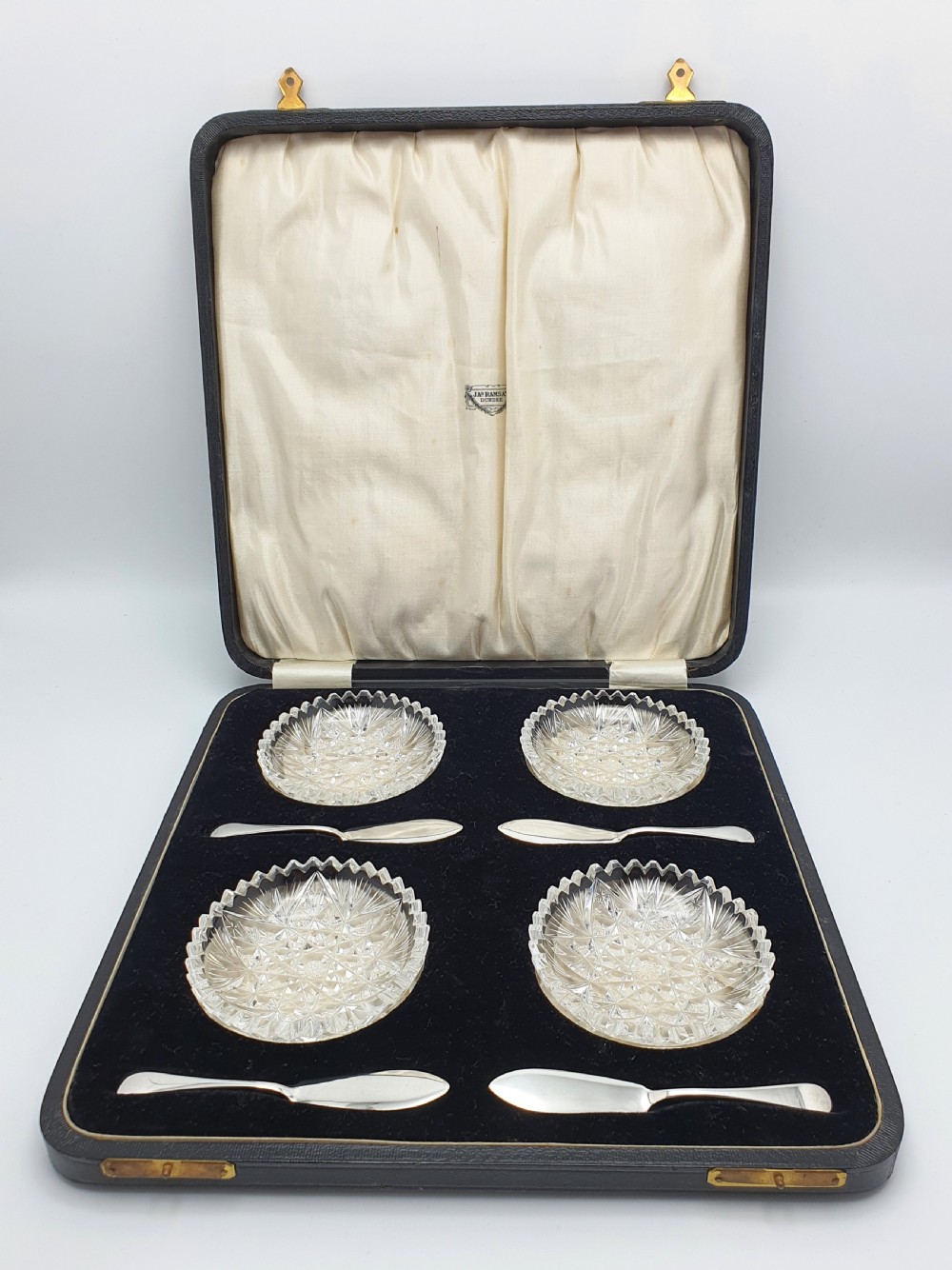Fabulous silver and crystal butter set - English Antique - 1925 View II