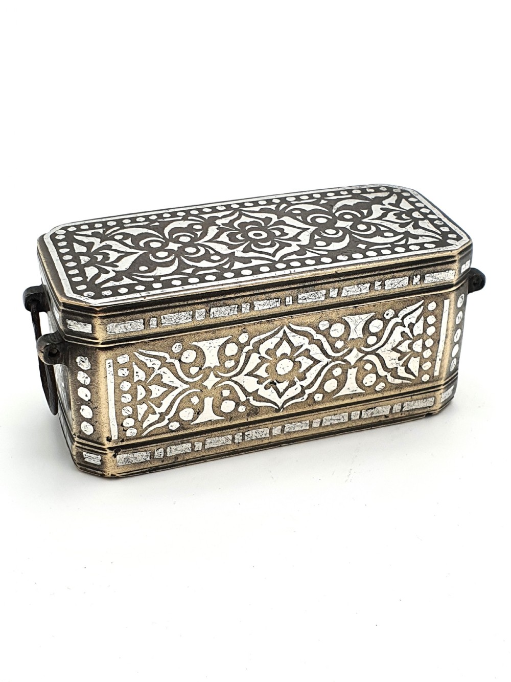Antique betel nut box – Philippines - circa 1900