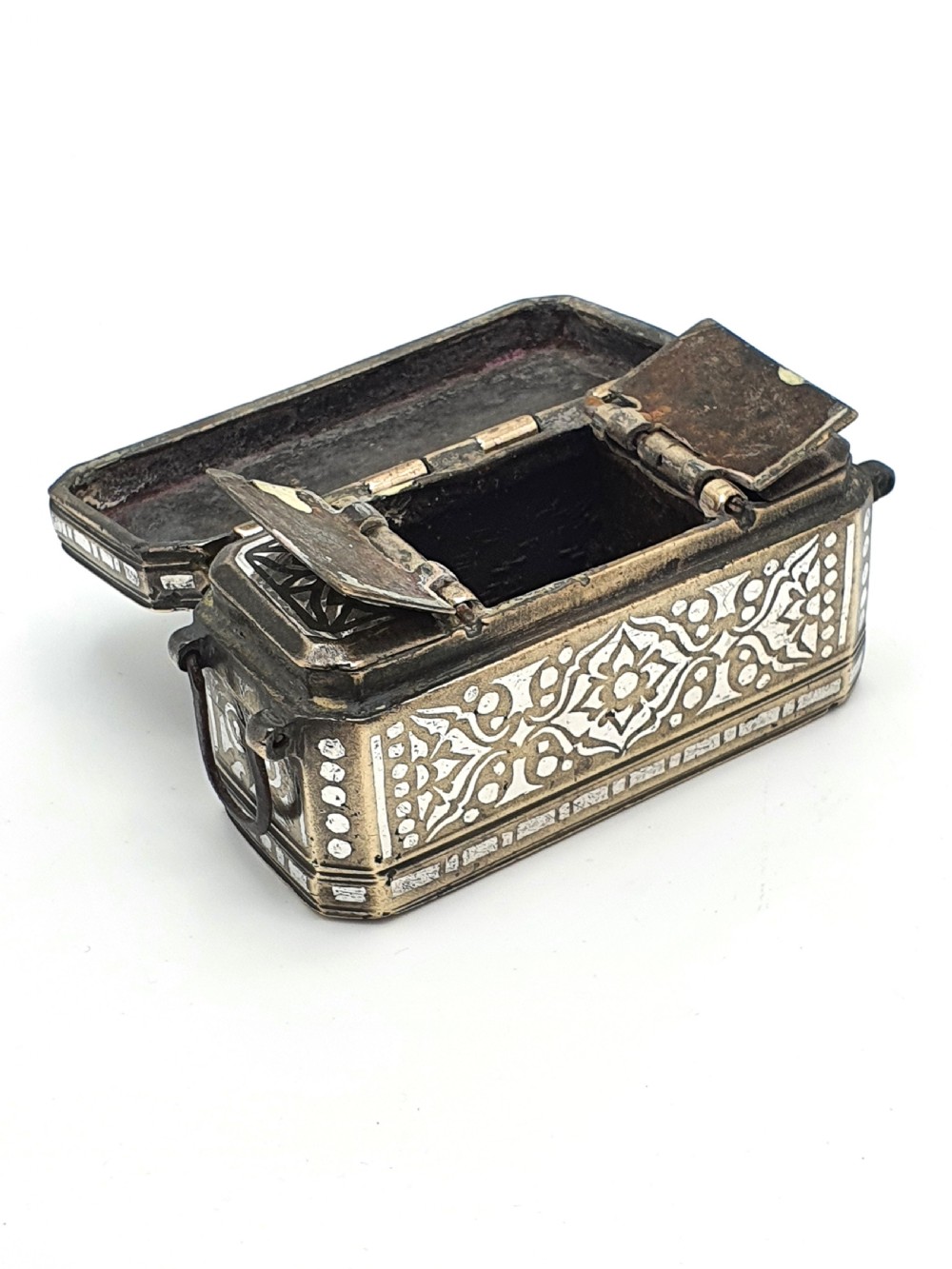 Antique betel nut box – Philippines - circa 1900 View V