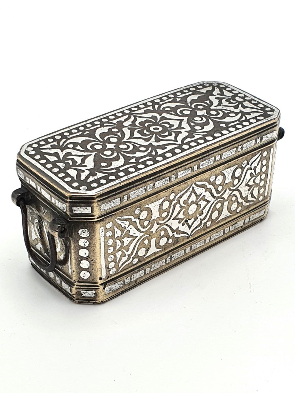 Antique betel nut box – Philippines - circa 1900 View VI