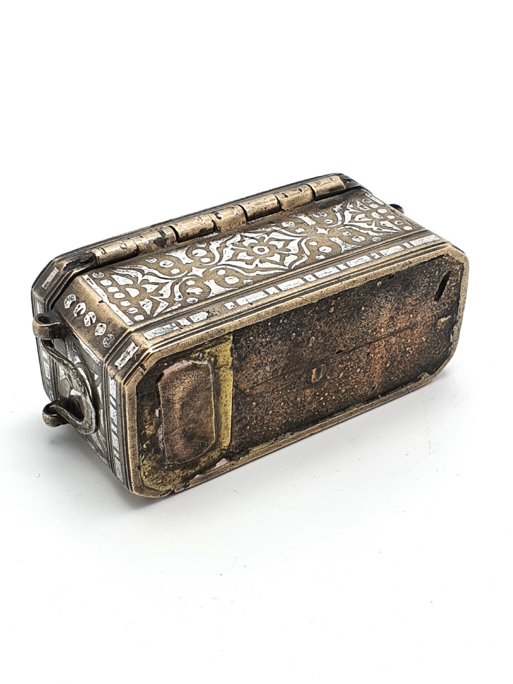 Antique betel nut box – Philippines - circa 1900 View VII