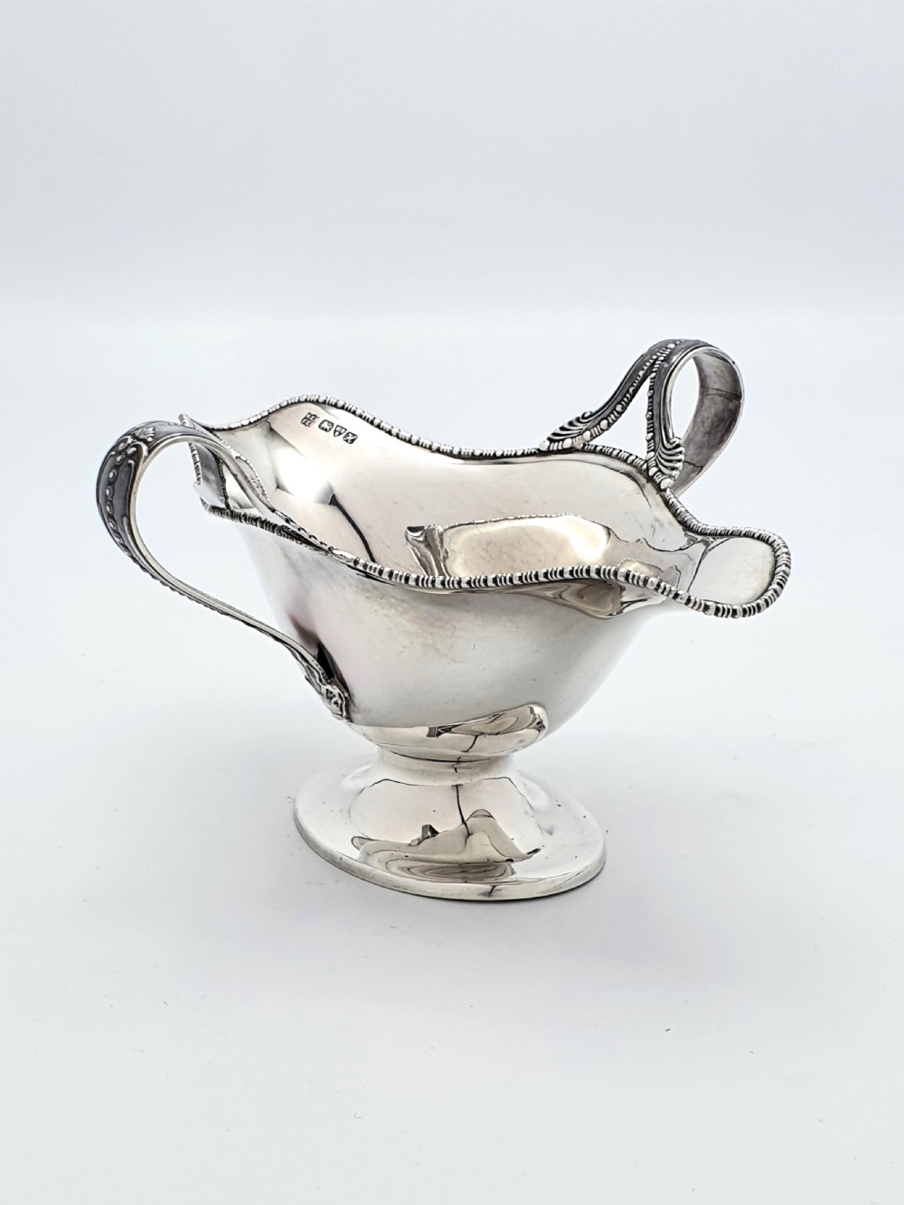 Handsome Edwardian sterling antique silver sauce boat – Chester, 1908
