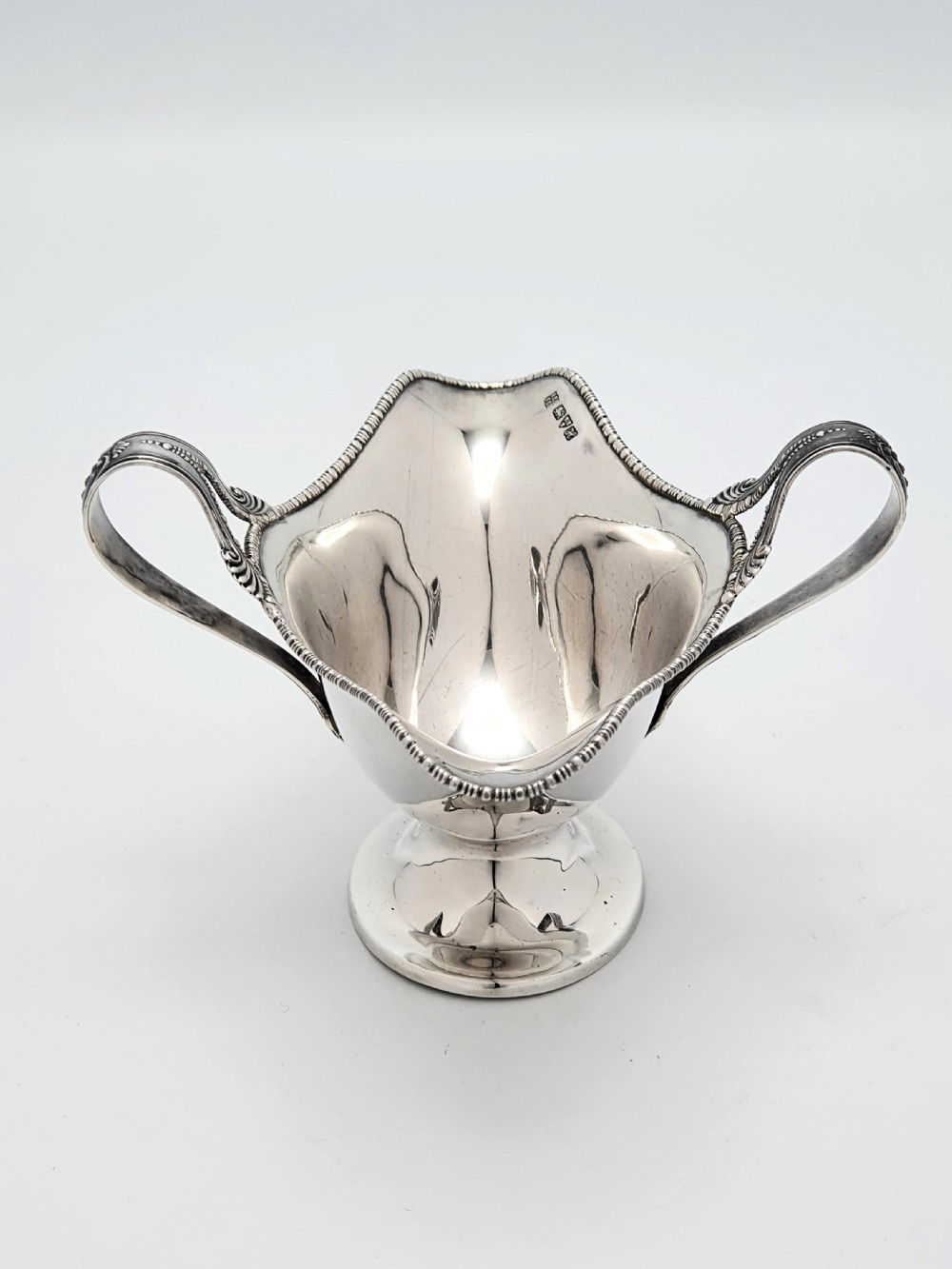 Handsome Edwardian sterling antique silver sauce boat – Chester, 1908 View II