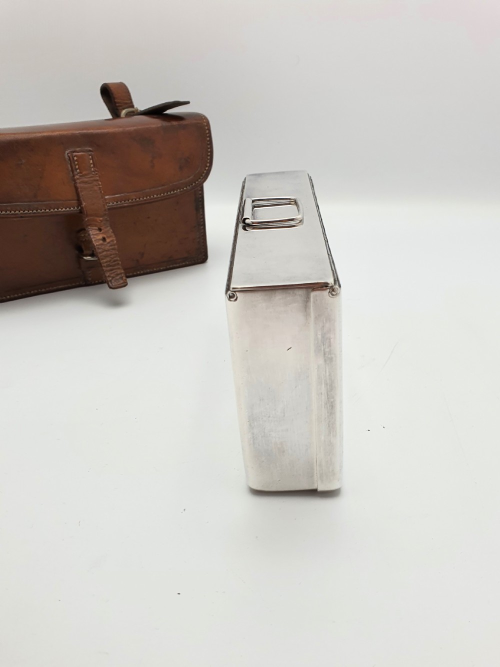 Handsome Edwardian Antique Leather Cased Sandwich Box - circa 1905 View IX