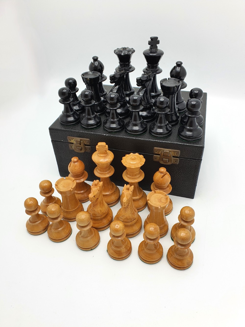 Nice Staunton Style Chess Set – circa 1930