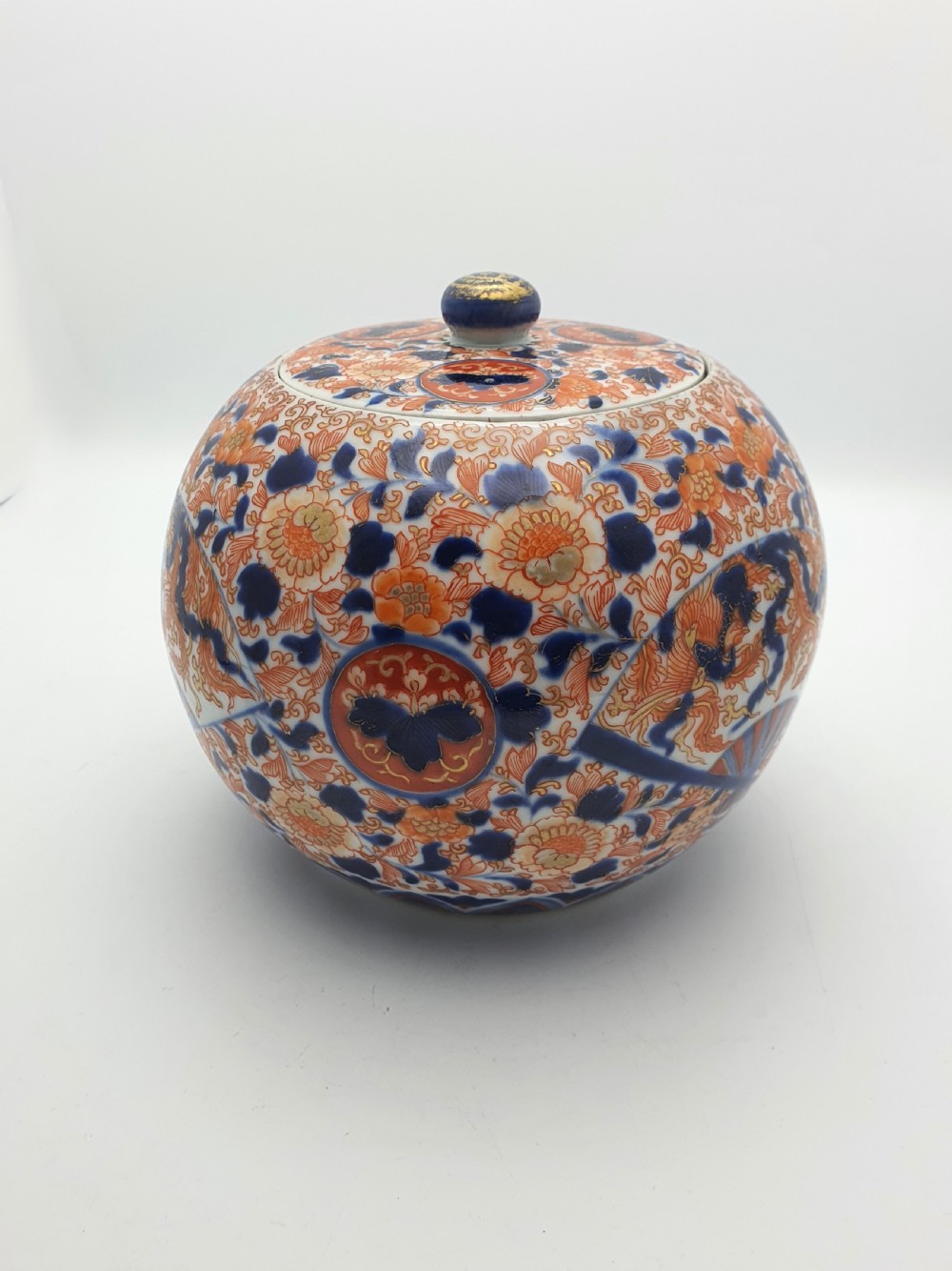 Splendid Large Imari Lidded Ginger Jar – circa 1880 View II