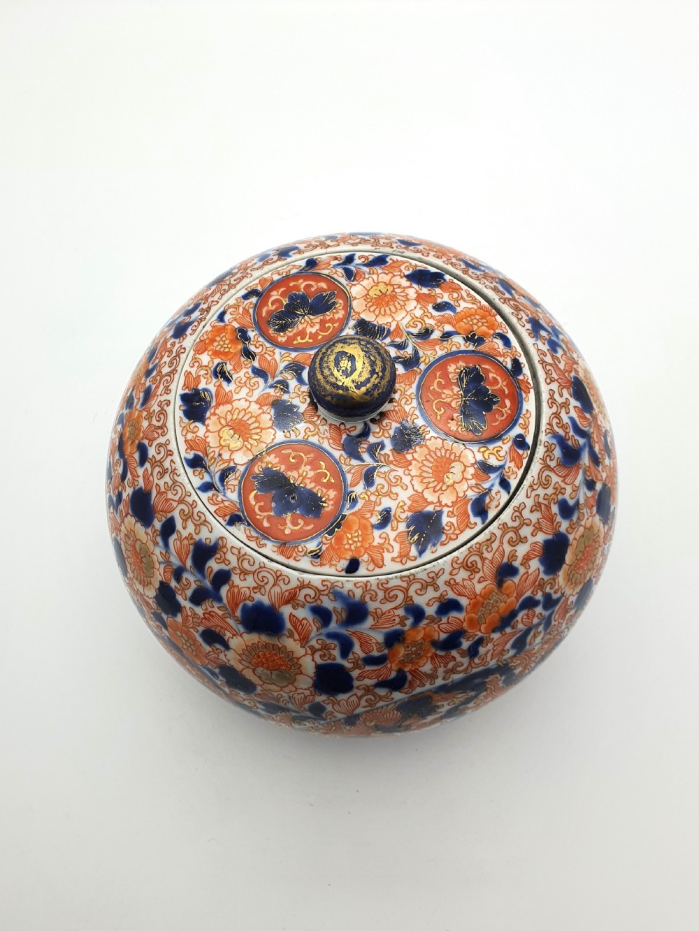 Splendid Large Imari Lidded Ginger Jar – circa 1880 View III