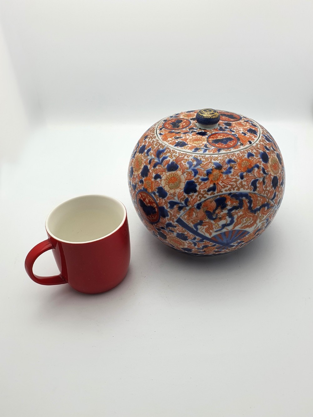 Splendid Large Imari Lidded Ginger Jar – circa 1880 View VII