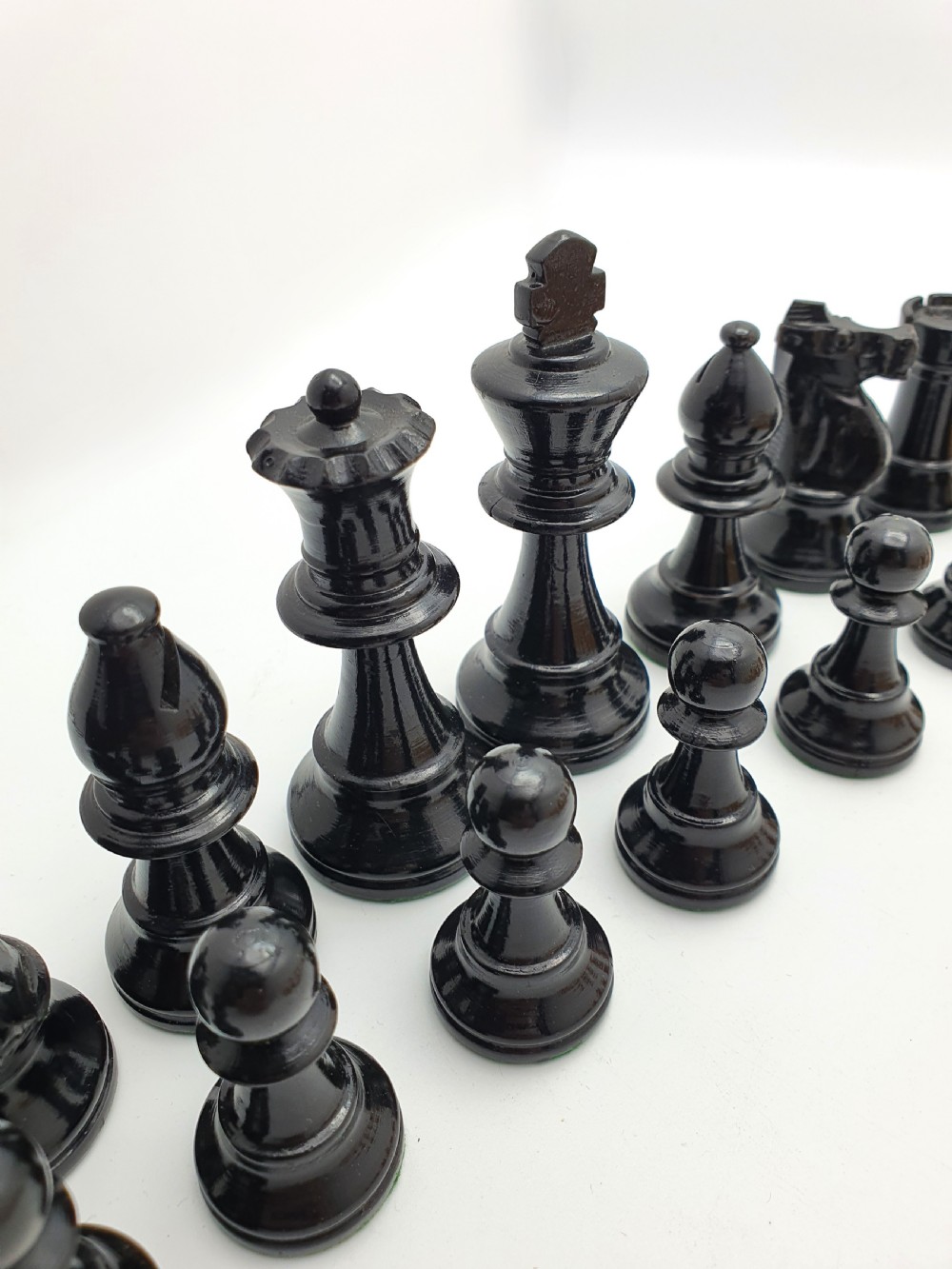 Nice Staunton Style Chess Set – circa 1930 View V