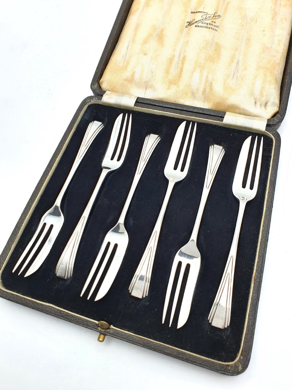 Nice Cased Set of 6 Art Deco Silver Cake Forks - 1934 View II