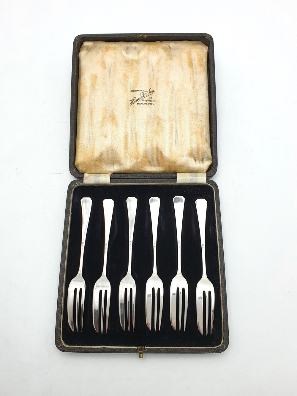 Nice Cased Set of 6 Art Deco Silver Cake Forks - 1934 View IV