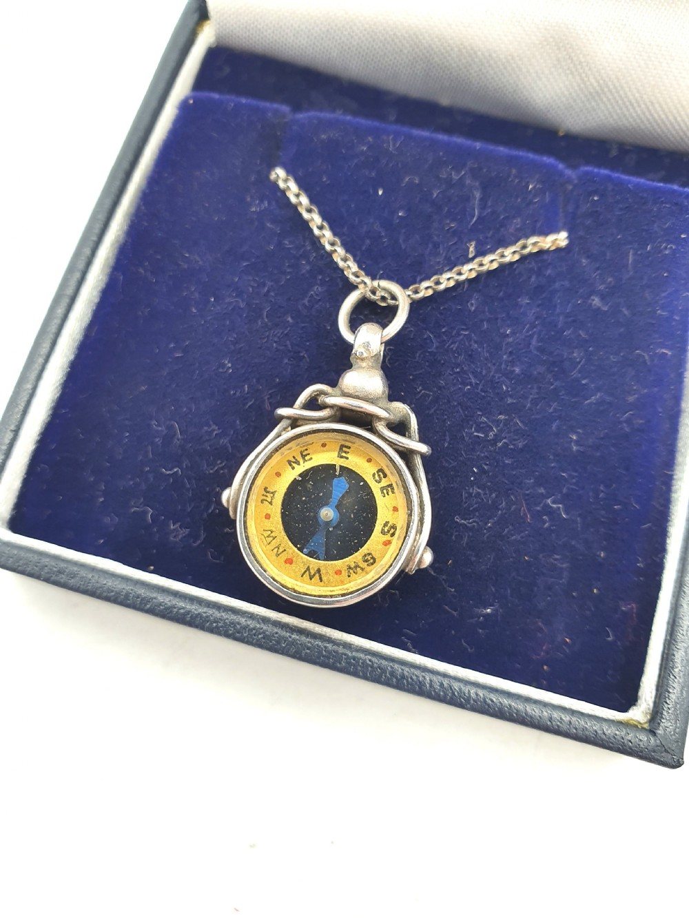 Nice Edwardian Silver Compass Pendant Necklace - 1904 View IV