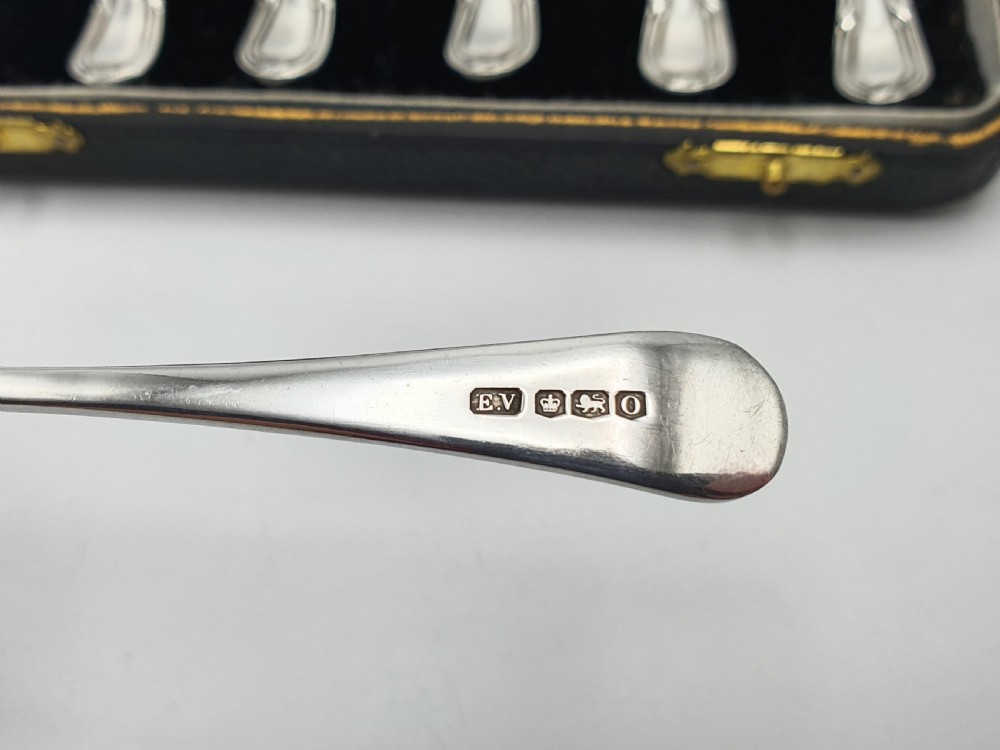Nice Set of 6 Solid Silver Cake Forks - 1931 View IV