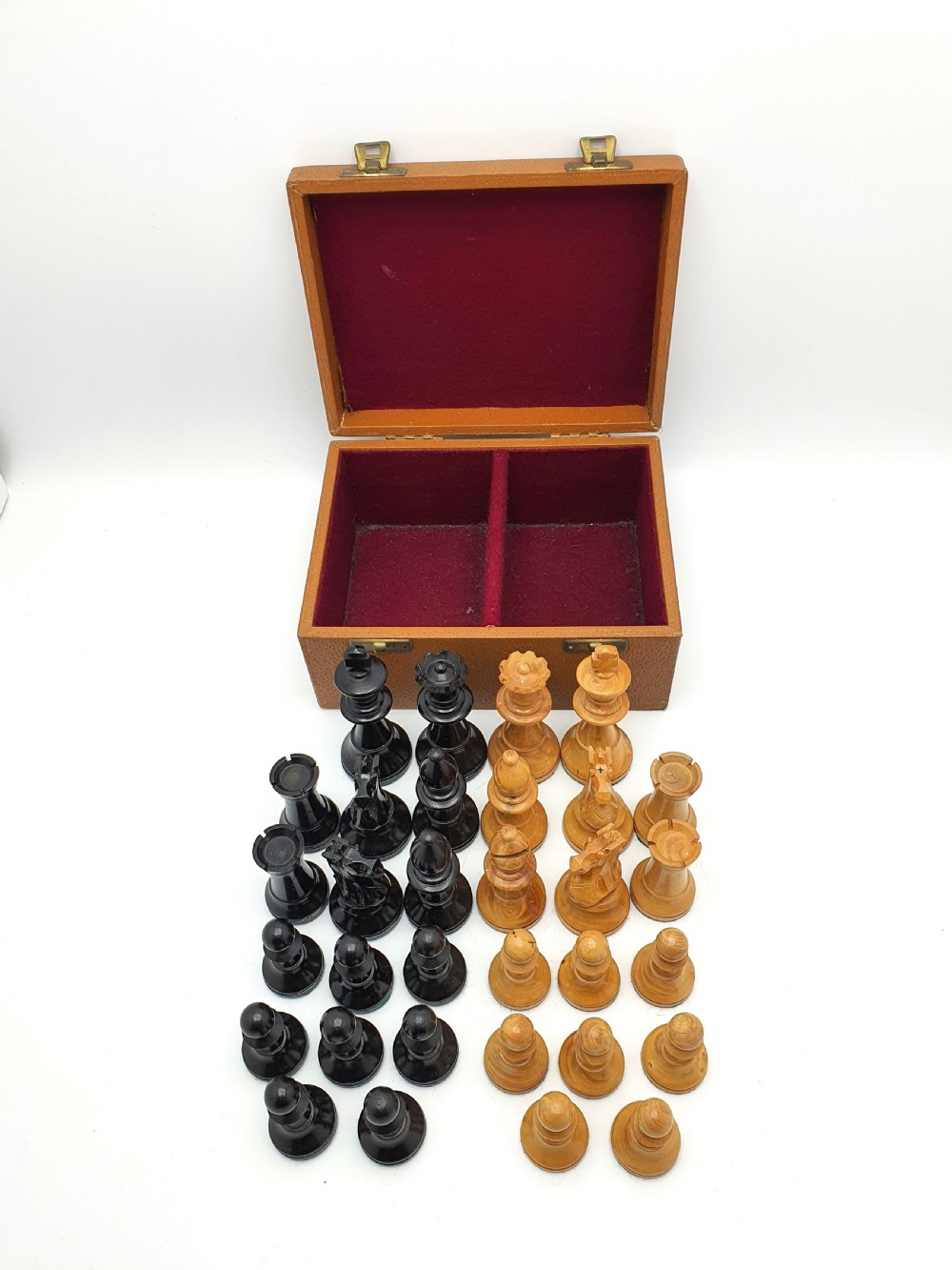 Good Staunton Style Chess Set – circa 1930 View IV