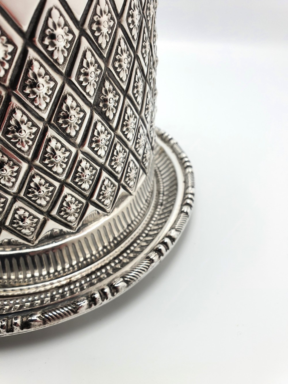 Superb Antique Edwardian Silver-Plated Biscuit Box - circa 1905 View V