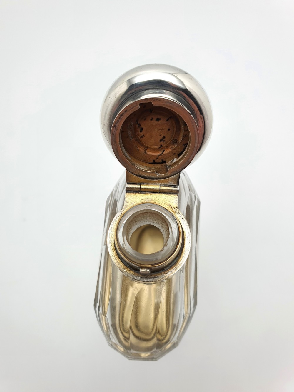 Superb Antique Silver and Cut-Glass Hip Flask – London, 1919 View V
