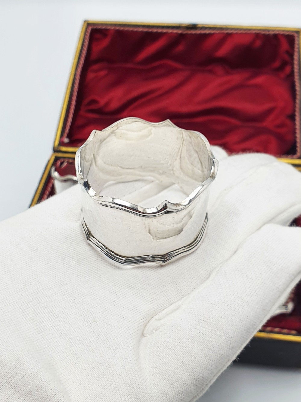Nice Set of Six Antique Edwardian Silver-Plated Napkin Rings – circa 1905 View II