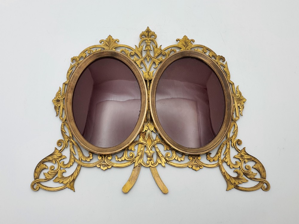 Splendid Victorian Gilded Brass Double Photo Frame - circa 1890 View III
