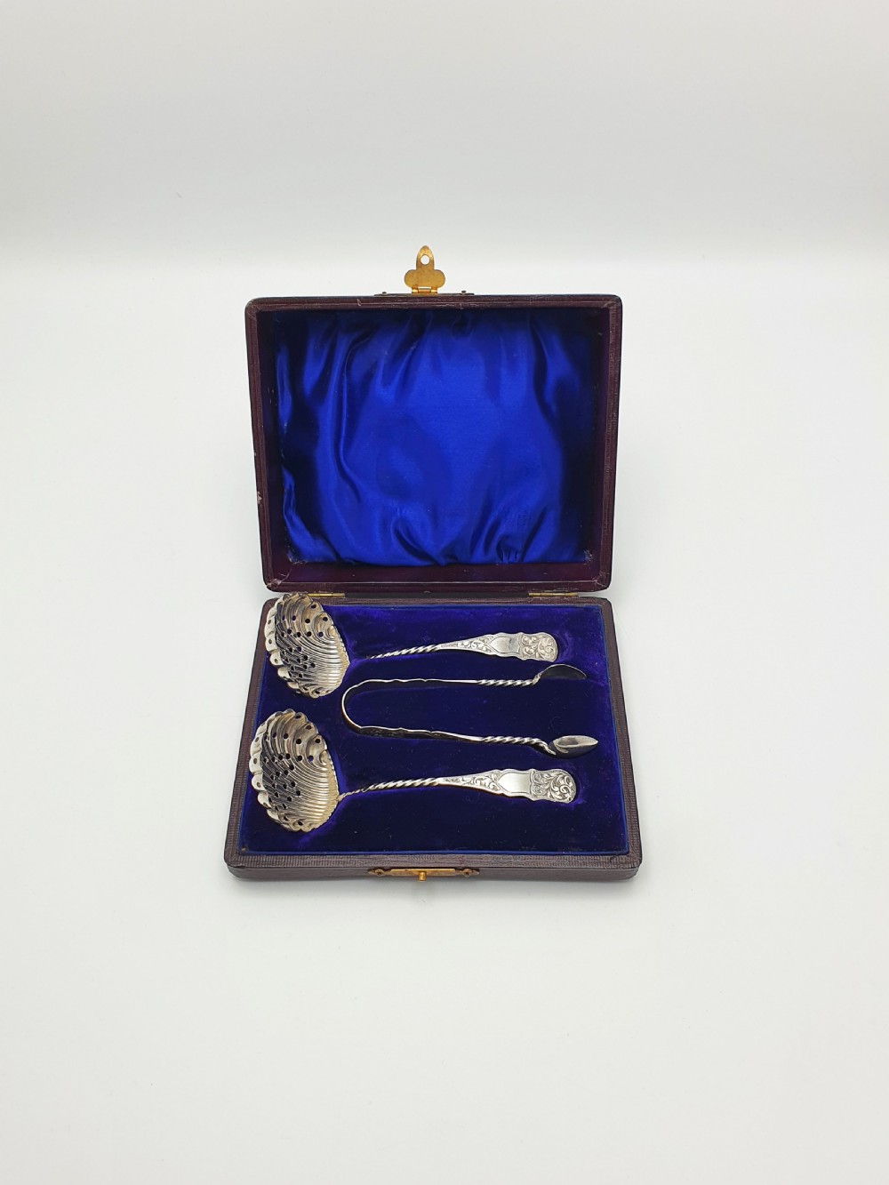 Beautiful Antique Edwardian Solid Silver Sugar Sifters and Tongs Set - 1908 View III