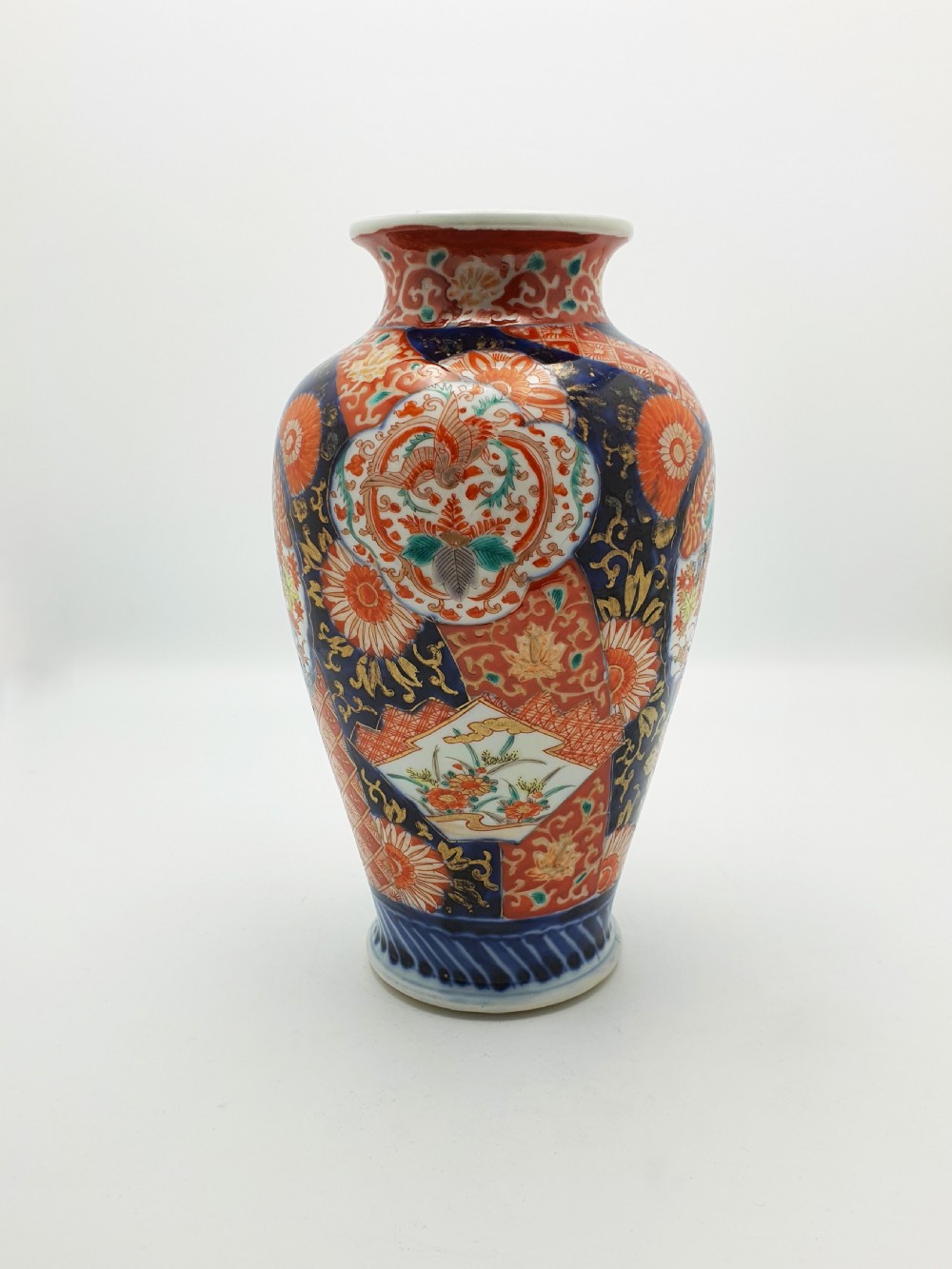 Beautiful Antique Japanese Imari Vase with Floral & Phoenix Design – circa 1900 View III