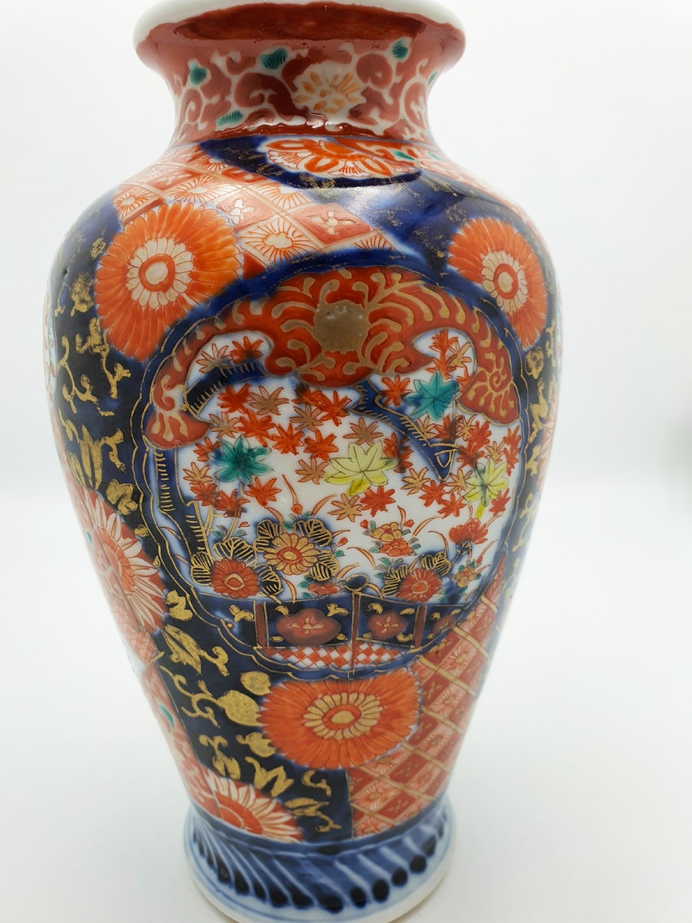 Beautiful Antique Japanese Imari Vase with Floral & Phoenix Design – circa 1900 View IV