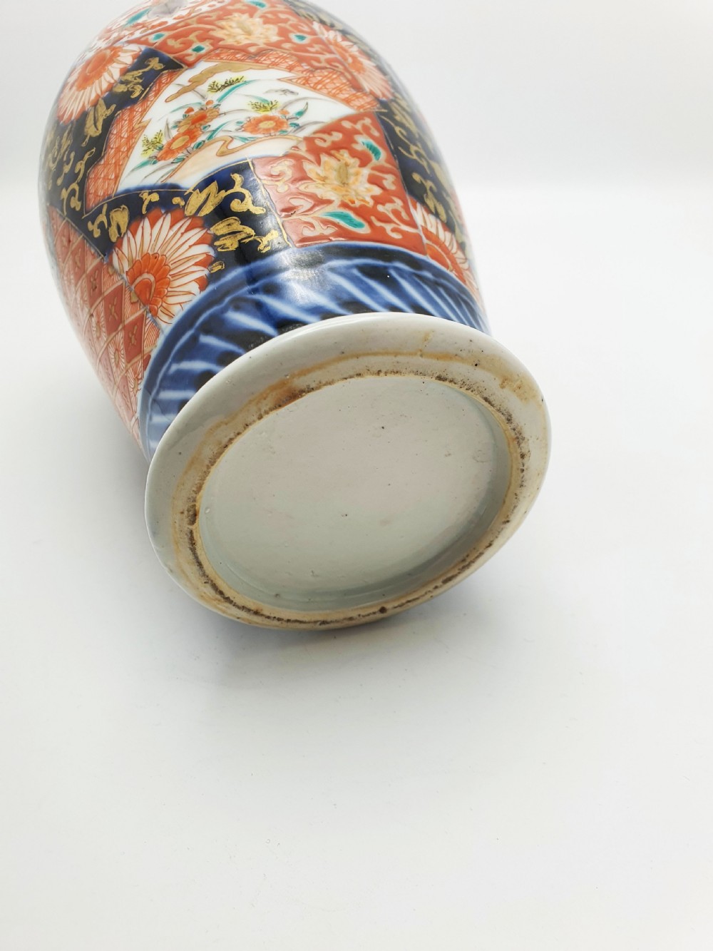Beautiful Antique Japanese Imari Vase with Floral & Phoenix Design – circa 1900 View VII