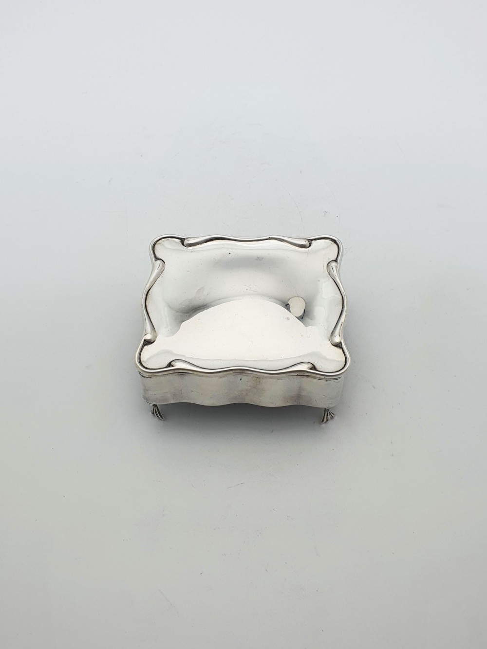 Stunning Antique Edwardian Sterling Silver Jewellery Box with Red Velvet Interior - 1906 View II