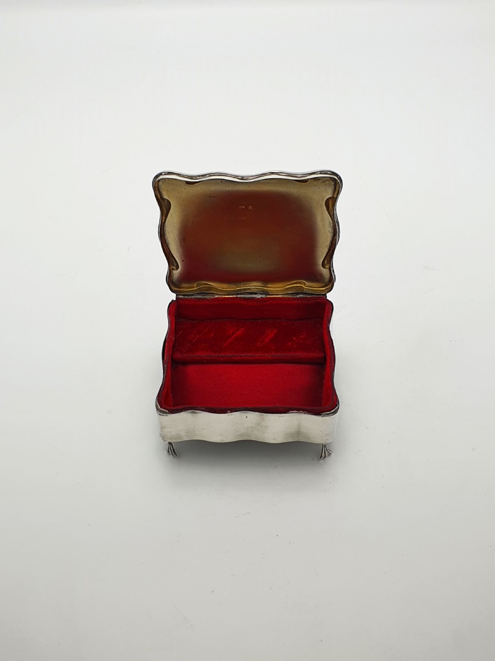 Stunning Antique Edwardian Sterling Silver Jewellery Box with Red Velvet Interior - 1906 View III