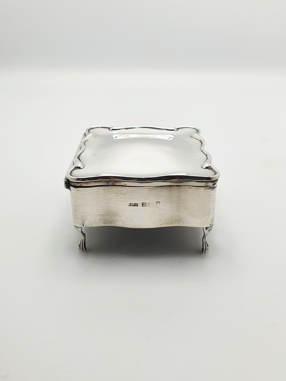 Stunning Antique Edwardian Sterling Silver Jewellery Box with Red Velvet Interior - 1906 View IV