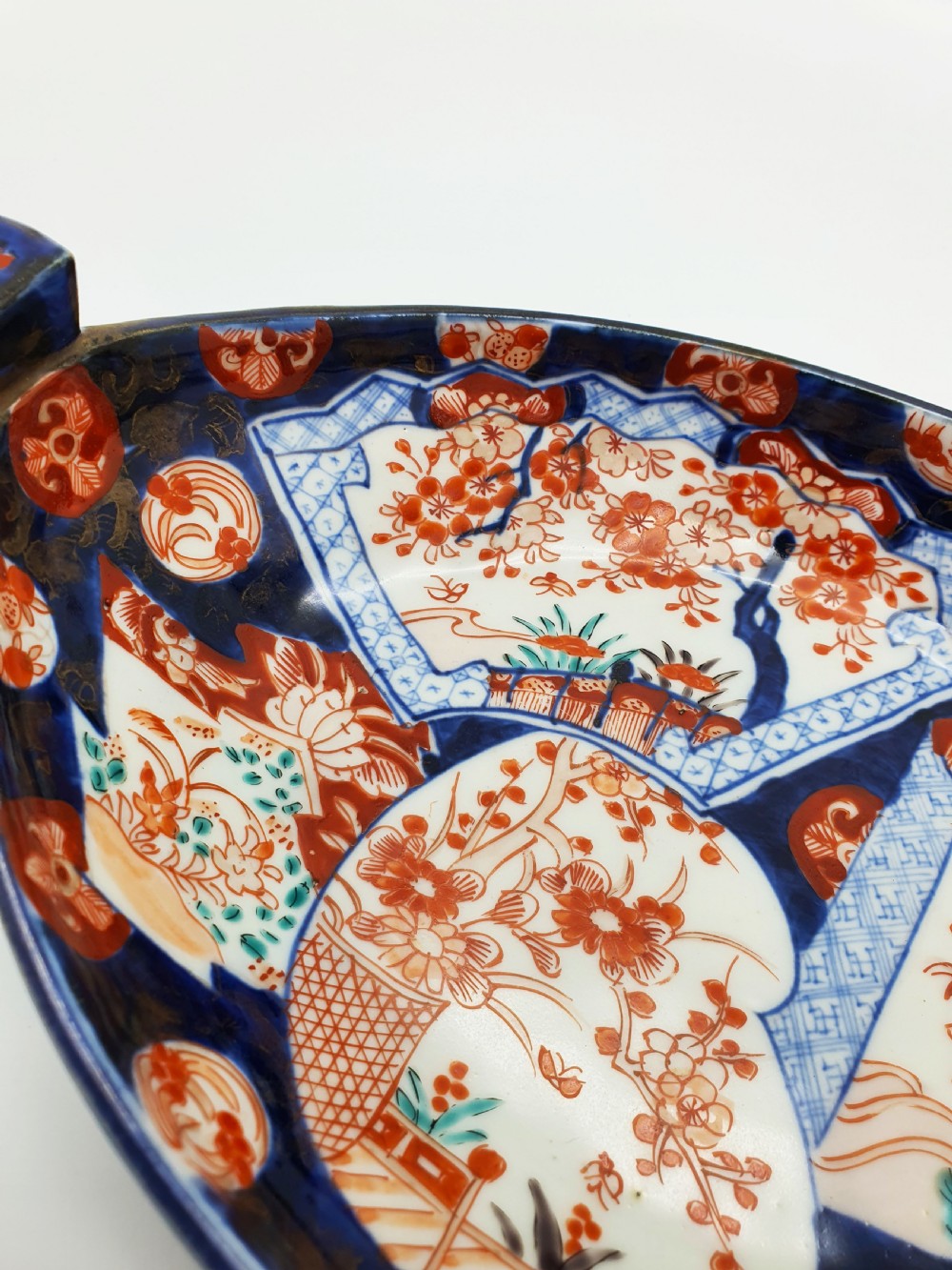Lovely Antique Japanese Imari Porcelain Boat-Shaped Dish – circa 1900 View IV
