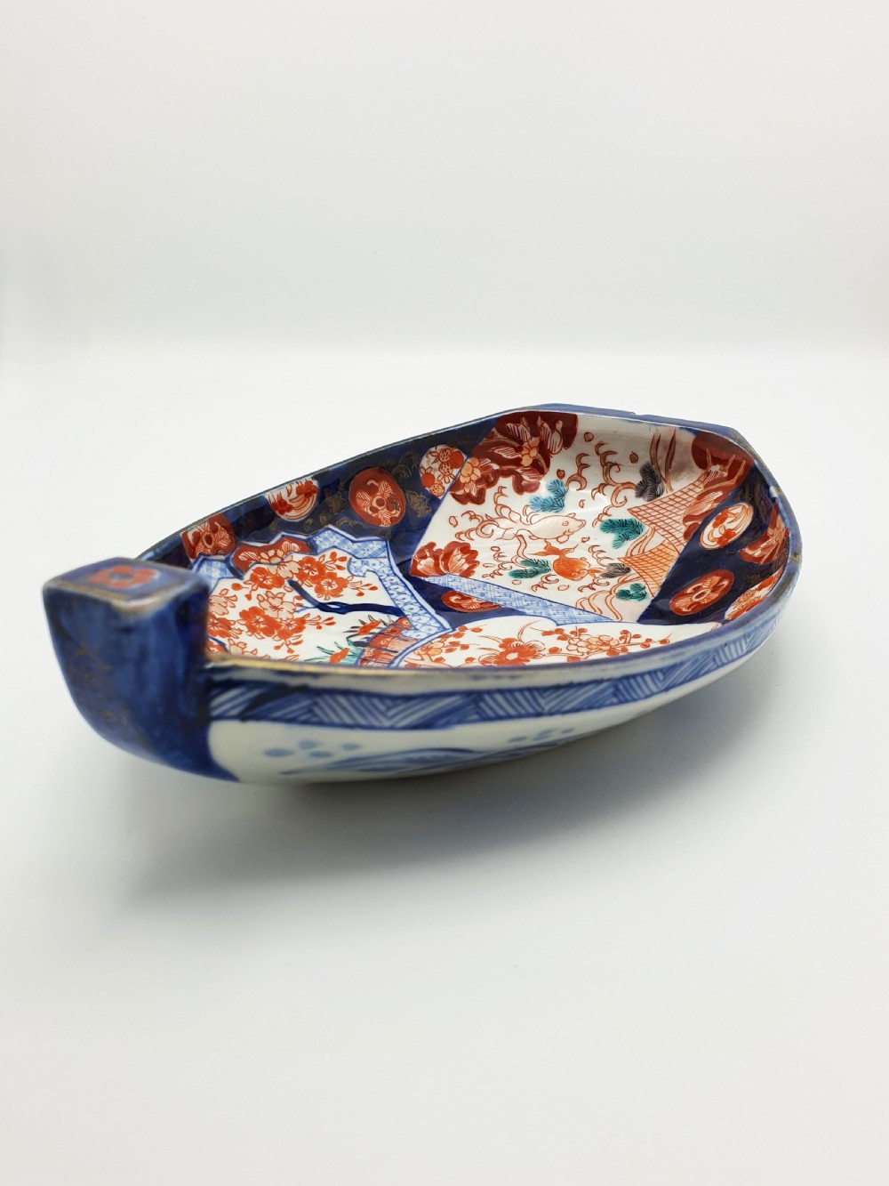Lovely Antique Japanese Imari Porcelain Boat-Shaped Dish – circa 1900 View V