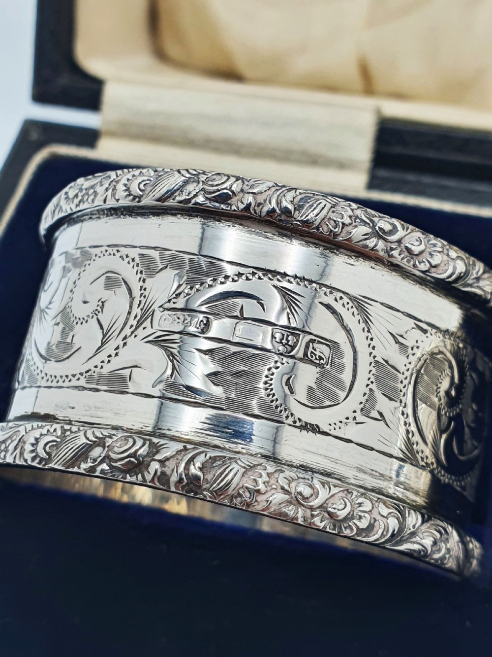 Lovely Pair of Edwardian Sterling Silver Napkin Rings in Fitted Case - 1906 View III