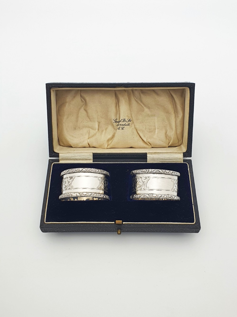 Lovely Pair of Edwardian Sterling Silver Napkin Rings in Fitted Case - 1906 View V