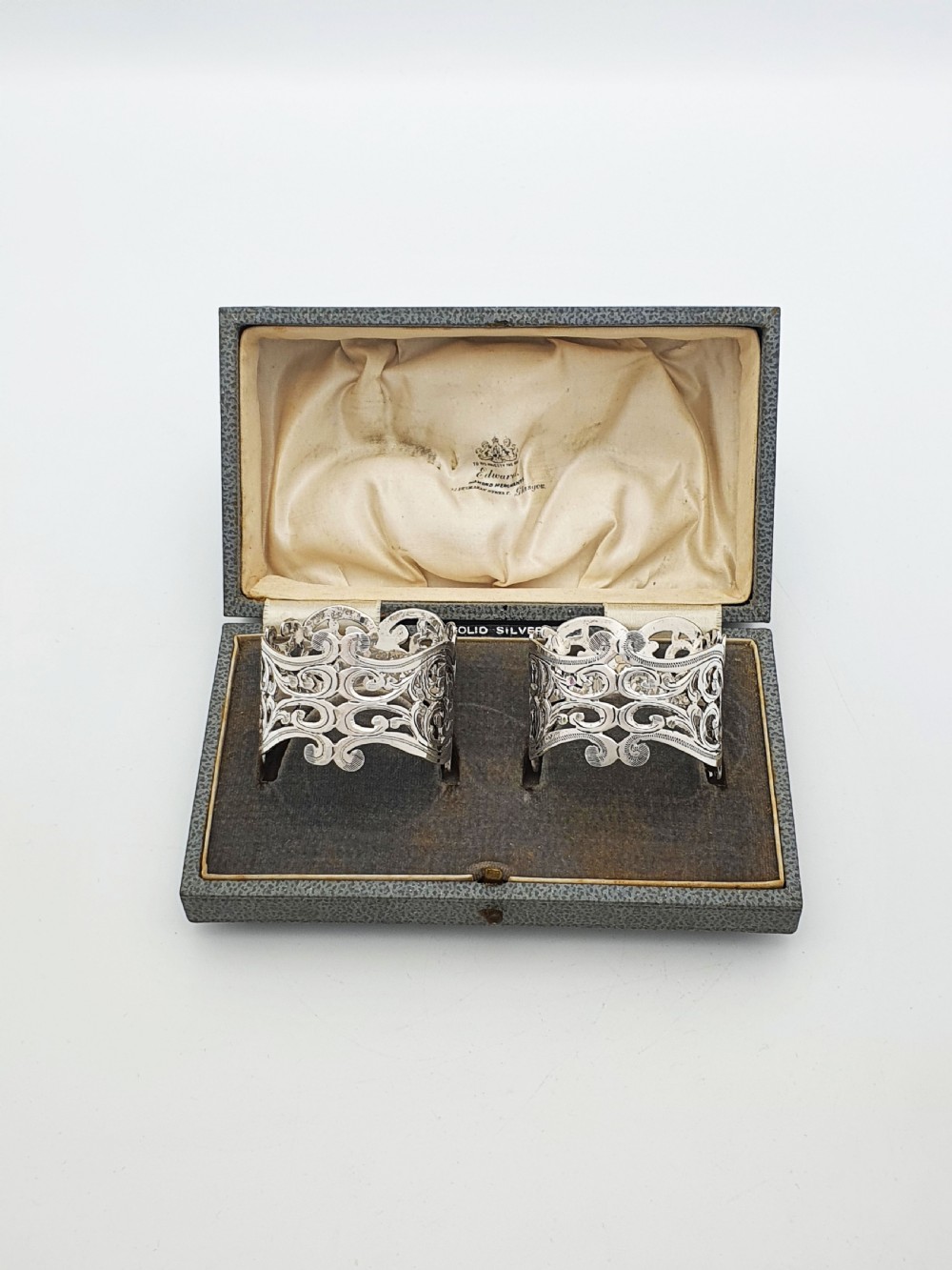 Lovely Pair of Antique Solid Silver Pierced Napkin Rings - 1906 View III